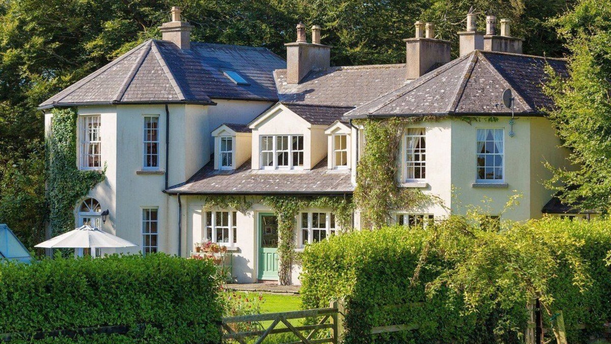 Montfield House | Ballyrane House A Beautiful Country House Located on Ireland's Ancient East