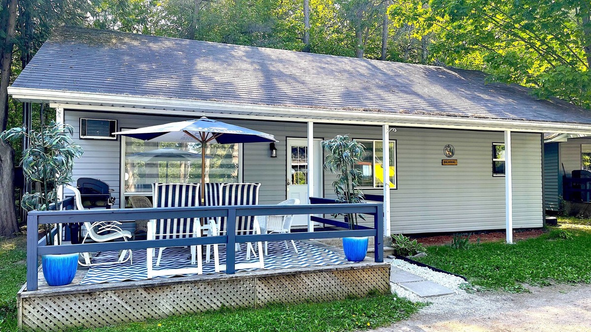 Washago Cottage | "Balmoral" Cottage