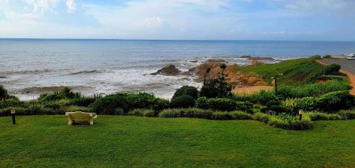 Margate Apartment | Balooga 13 - Sleeps 6 - Amazing sea views!