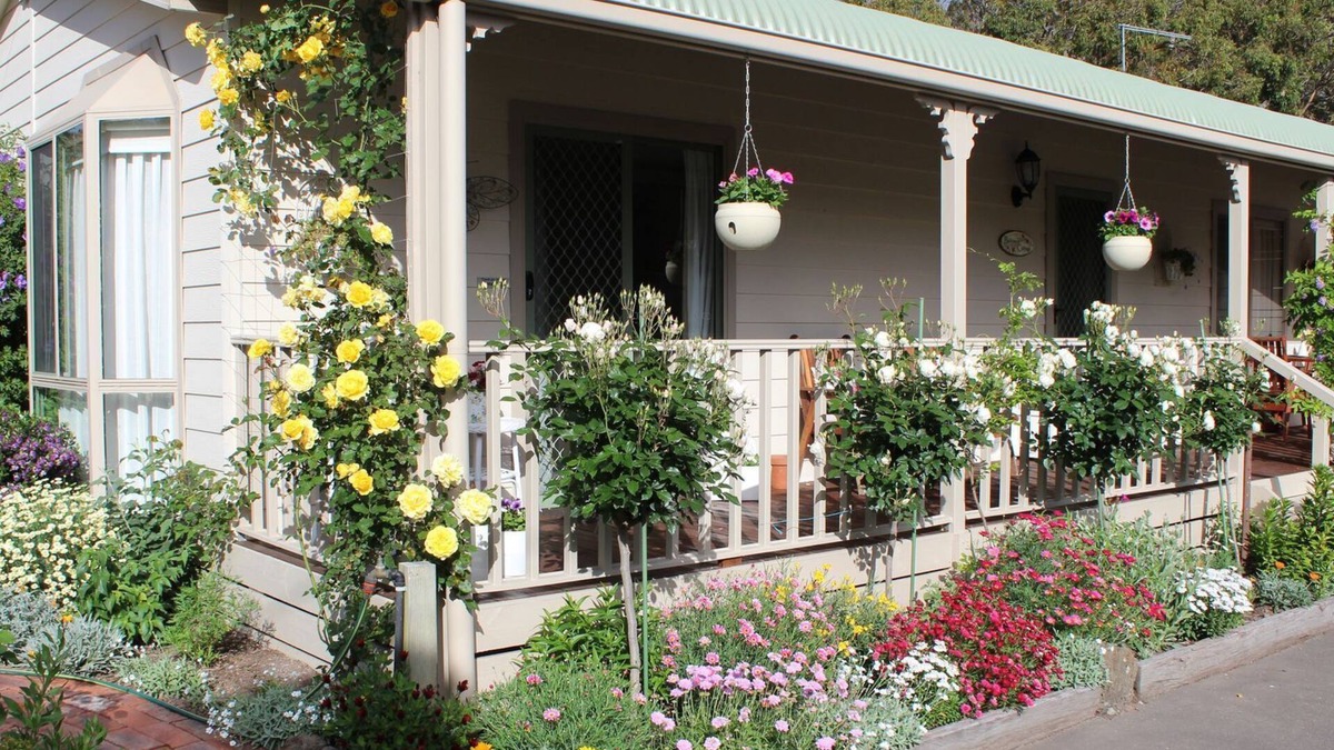 Balnarring Beach House | Balrose Cottage - Close to Beach, Vineyards, Golf, Bird watching, scenery