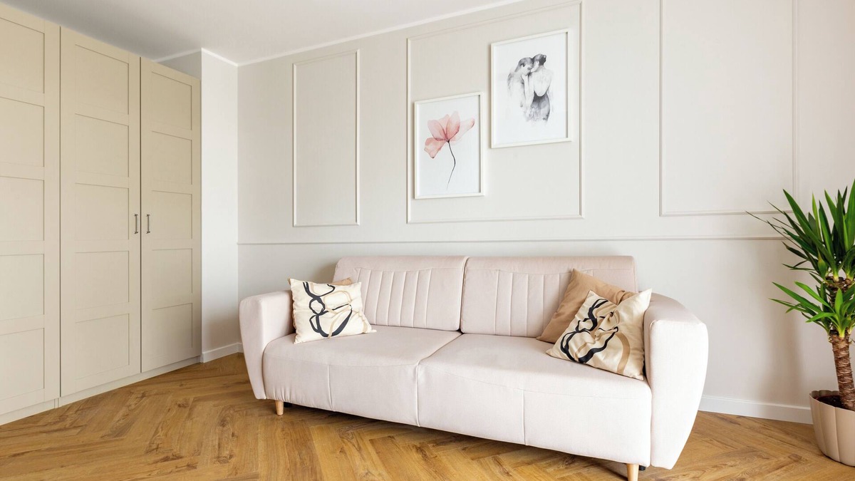 Siedlce Apartment | Baltic White Pearl Studio with Garden