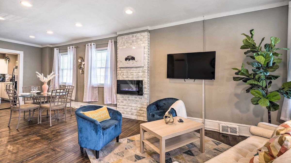 Woodbourne-McCabe House | Baltimore Vacation Rental Near Dtwn Towson!