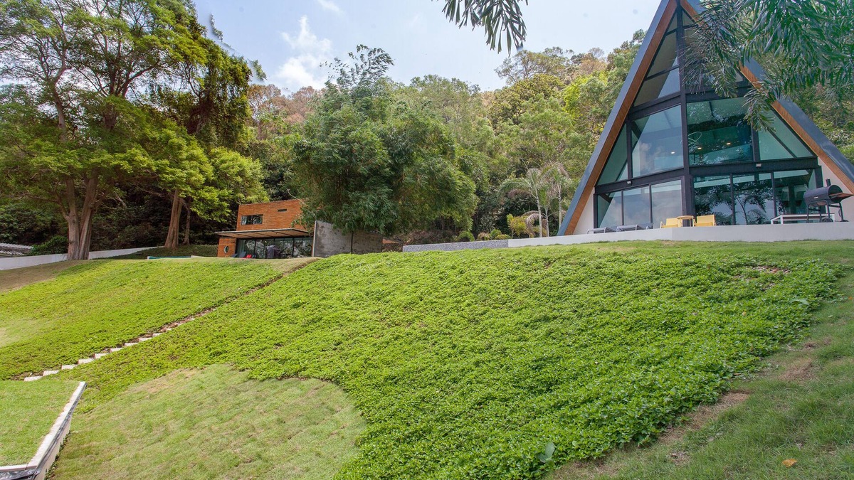 Laem Sing Villa | Bamboo Garden House