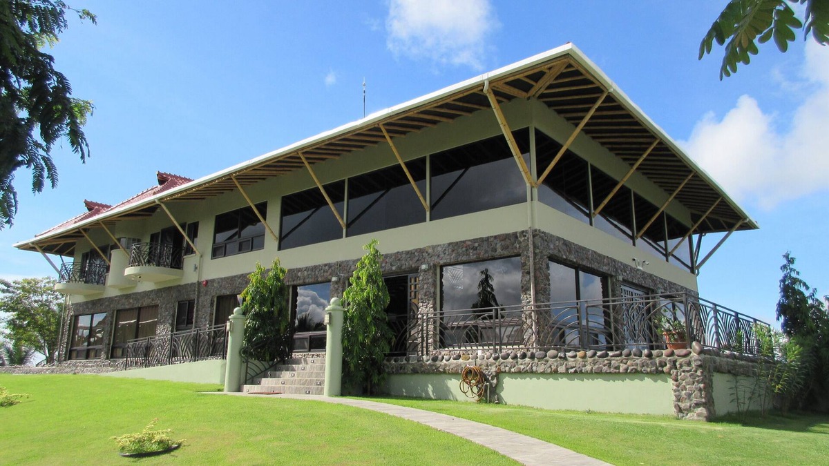 Cocle Villa | Bamboo Villa- Luxury Ocean and Mountain View Villa with Infinity Pool