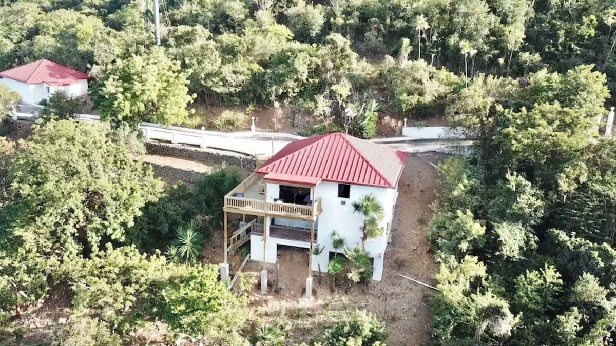 Charlotte Amalie West House | Banana Bay Beach Bungalow - Beaches & Snorkeling Galore