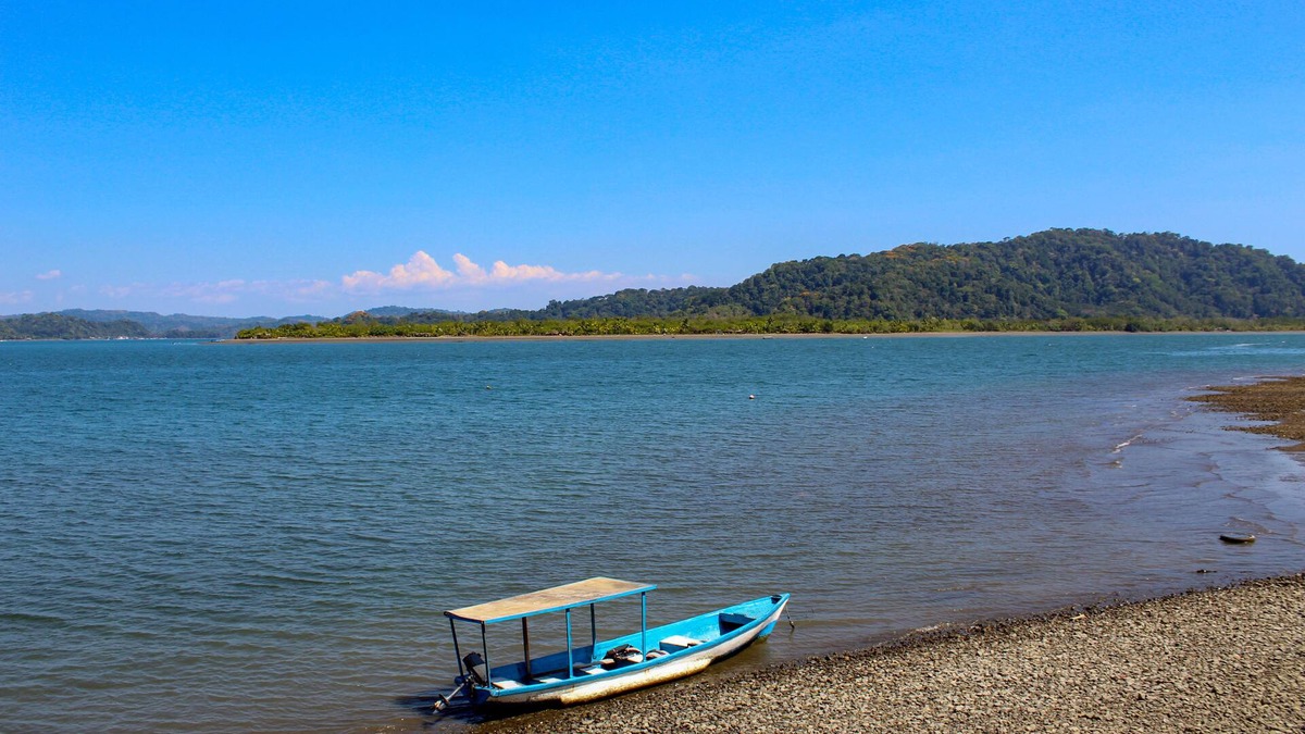 Golfito Hotel | Banana Bay Marina