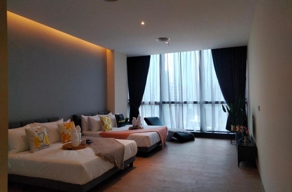 Taman Bukit Pantai Apartment | Bangsar Trade Center Studio 4pax I HomeBrickz
