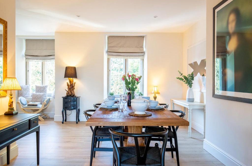 Fairford House | Bank House