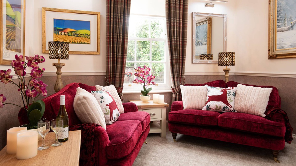 Gattonside Apartment | BANK VIEW - in the pretty market town of Melrose, near to the countryside