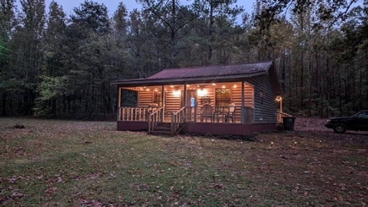 Moulton Cabin | Bankhead Hideaway - Peaceful Retreat w/Hot Tub in Bankhead Forest. Dog Friendly!