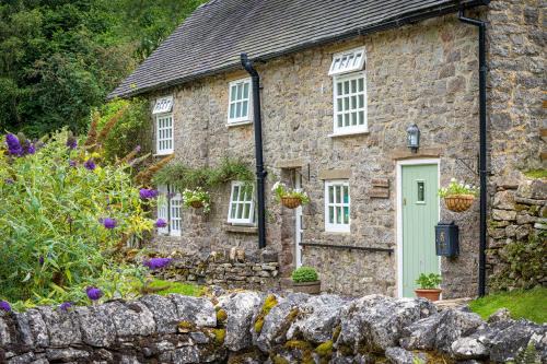 Alstonfield House | Bankside Cottage