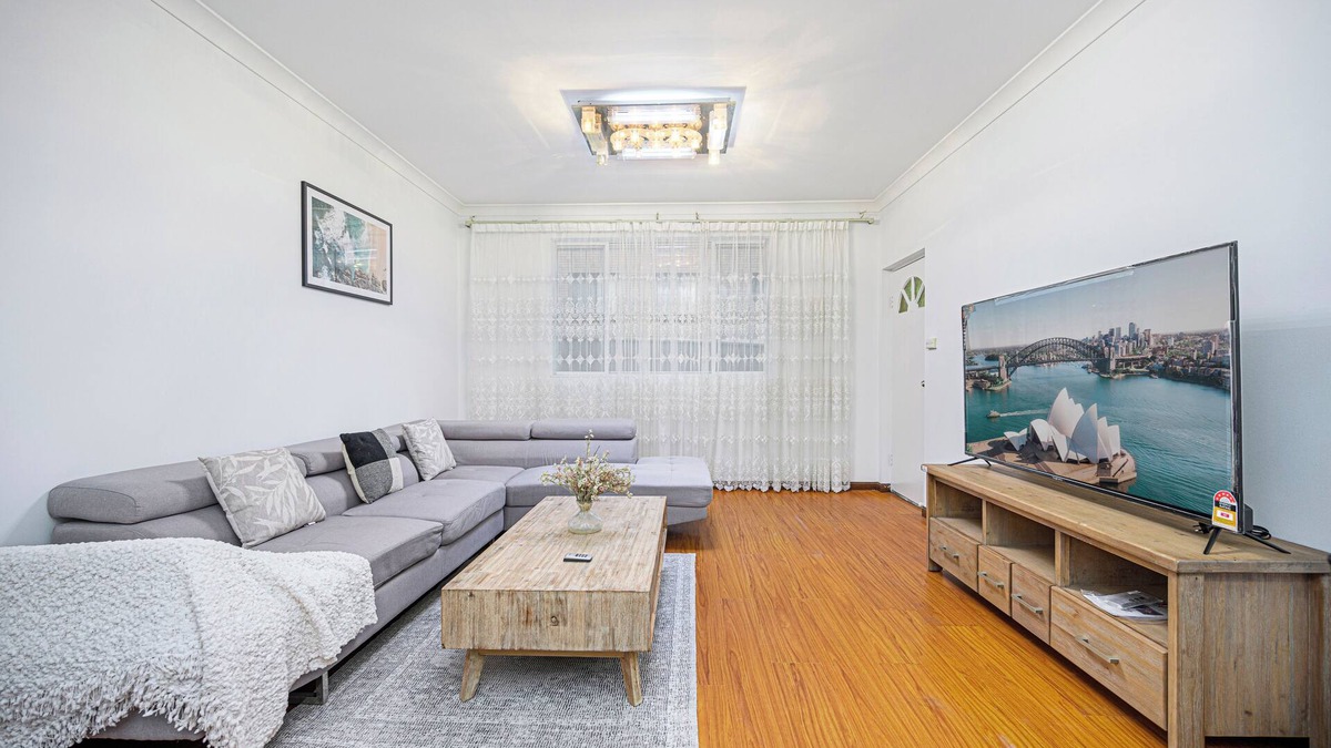 Bankstown House | Bankstown3br near train station