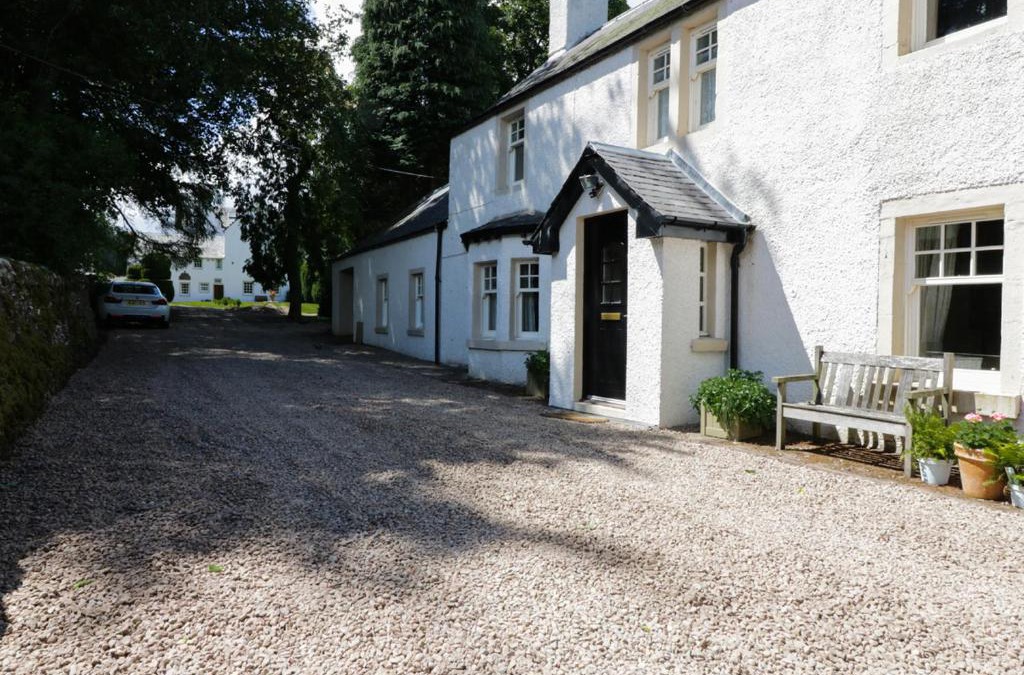 Newtyle House | Bannatyne Lodge