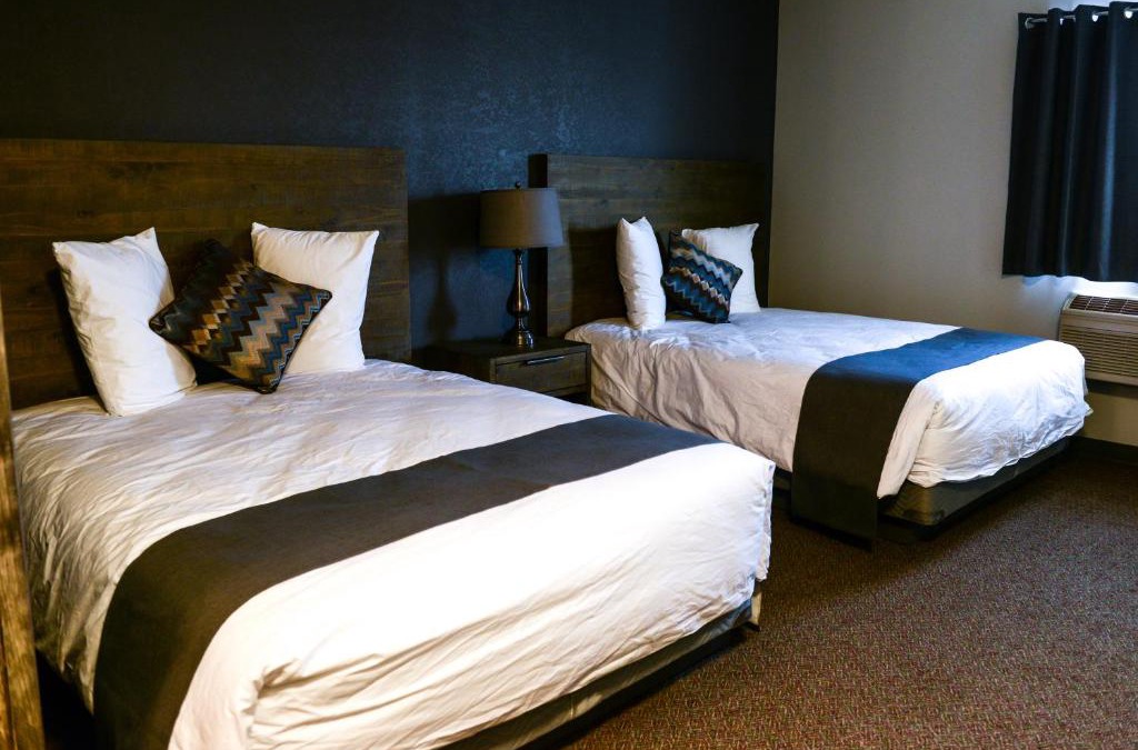 Assiniboia Hotel | Bar-B Inn