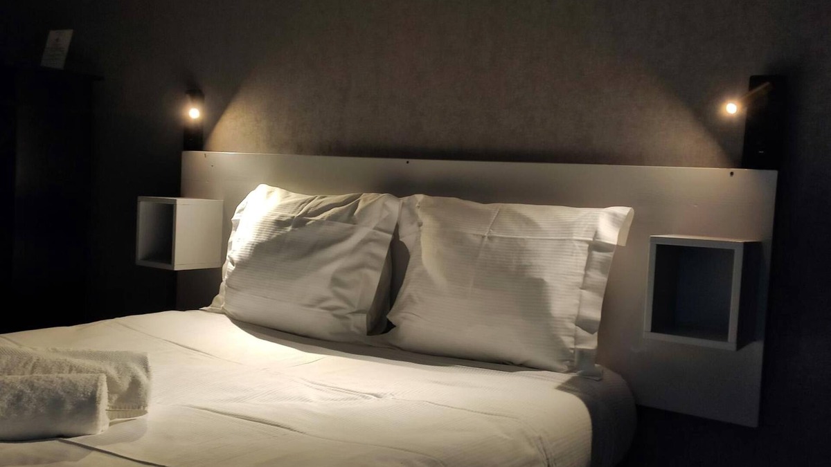 Montrevel-en-Bresse Hotel | Bar Hotel du Centre