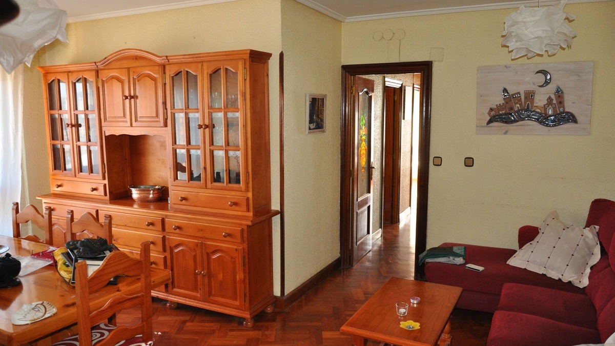 Barakaldo Condo | Barakaldo, BEC, Bilbao. Bright and comfortable apartment. Hospital Cruces, Bilbao