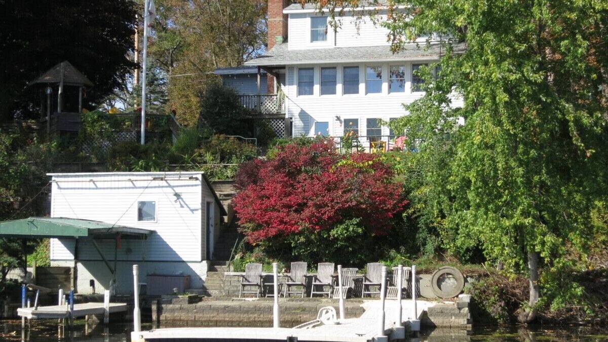 Oneonta House | Barb's Lakeside - Goodyear Lake - Close to all tournaments, kayaks & game room.