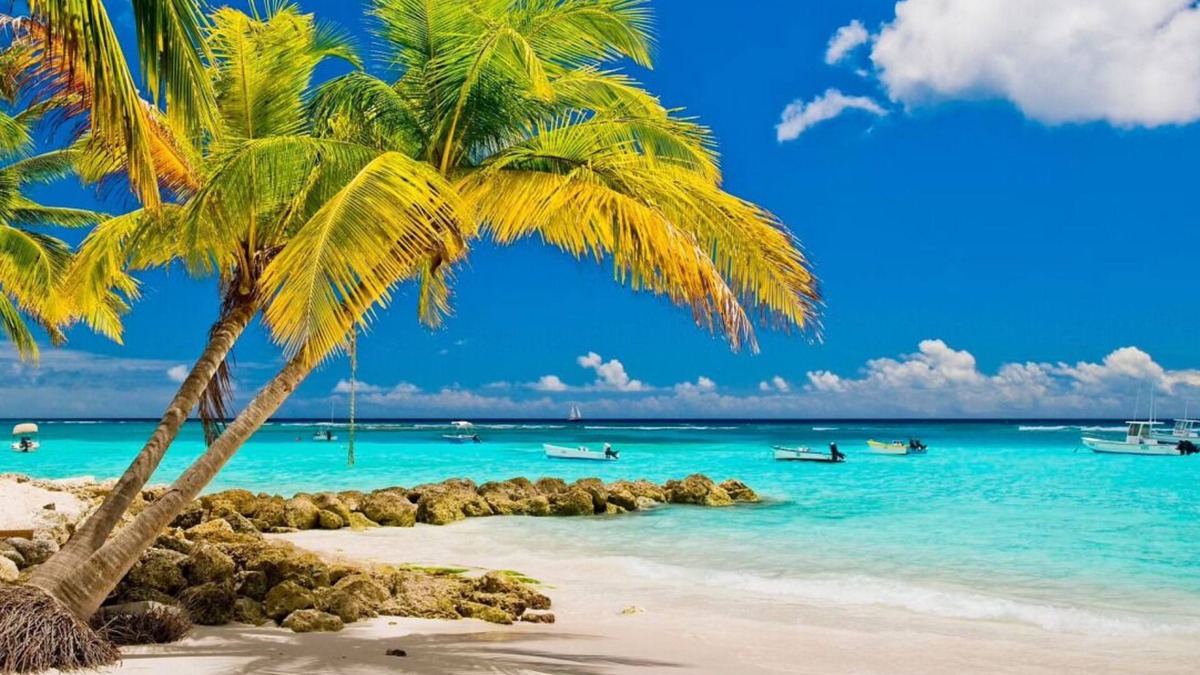 Blue Waters House | Barbados Escape: Kitchenette, Outdoor Pool, Free Beach Sunbeds, Great Views!