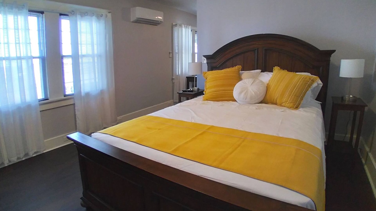 McDonough Bed & Breakfast | Barbara Suite - 1 BR 1 Bath Suite with work space - Ferry to French Quarter