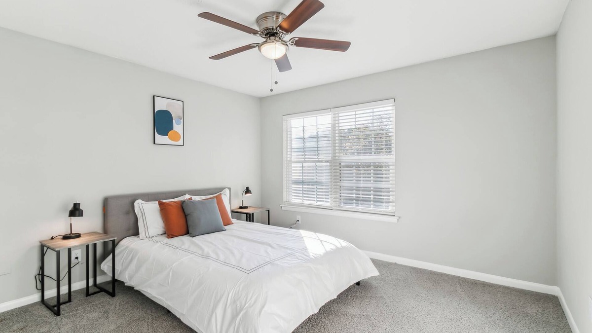 Marietta Apartment | Barcelo at East Cobb 2 Bed 1.5 Bath Furnished