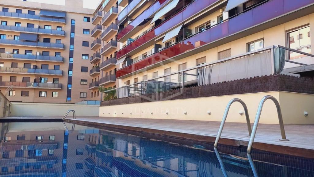 Poblenou Apartment | Barcelona Beach Breeze