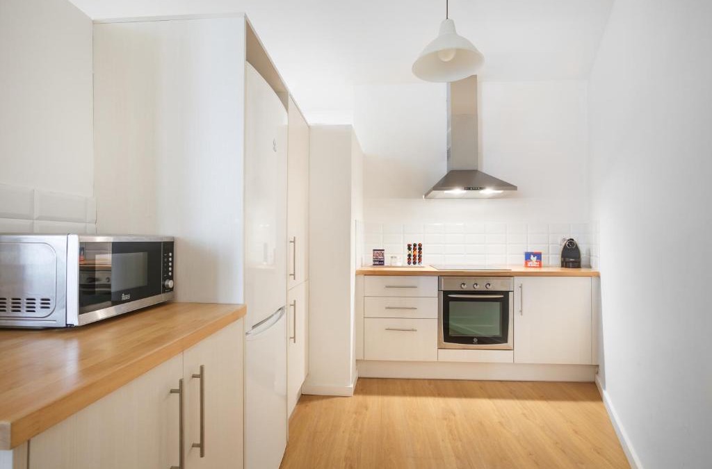 Sants Apartment | Barcelona Just Like Home