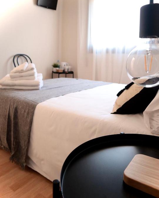 El Prat de Llobregat House | Barcelona PR Guesthouse