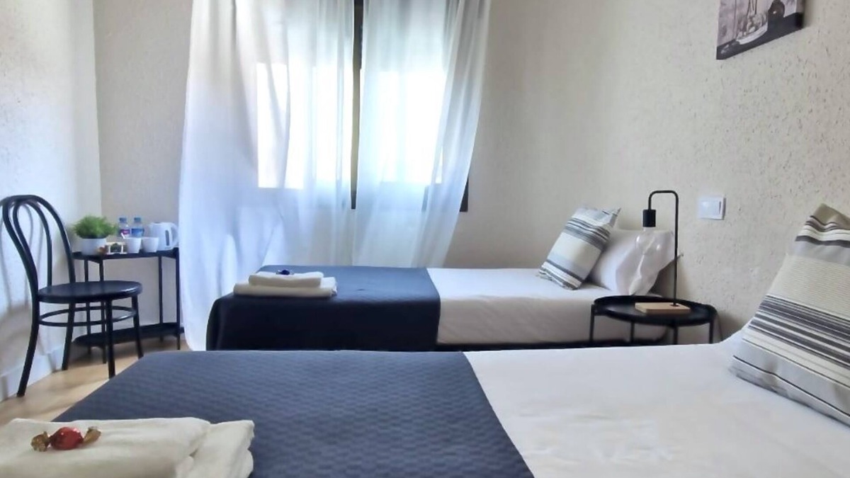 El Prat de Llobregat House | BARCELONA PR GUESTHOUSE