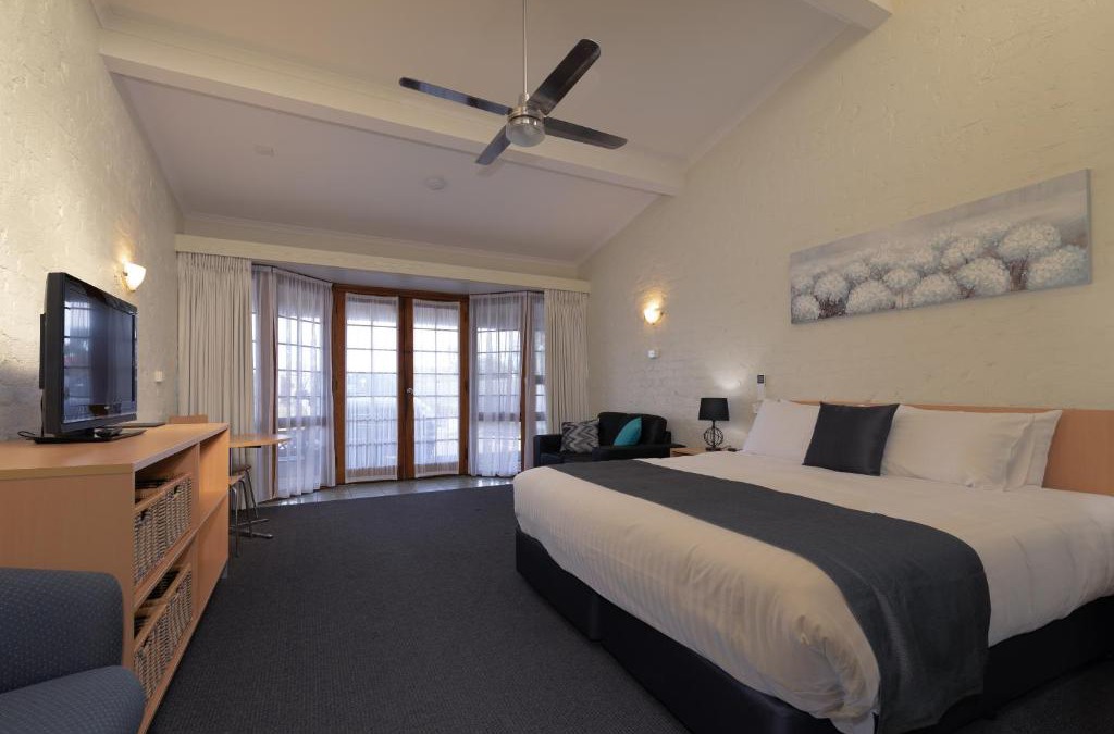 Devonport Hotel | Barclay Motor Inn
