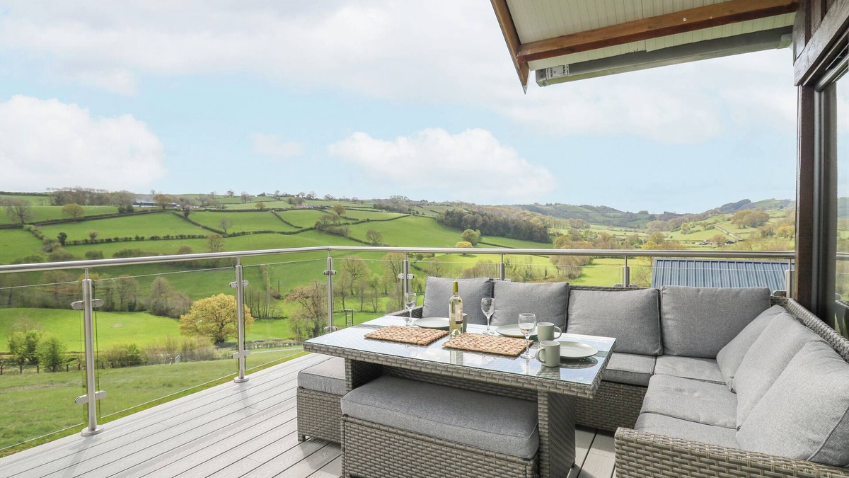 Kingswood Cottage | Barcud Coch - Red Kite