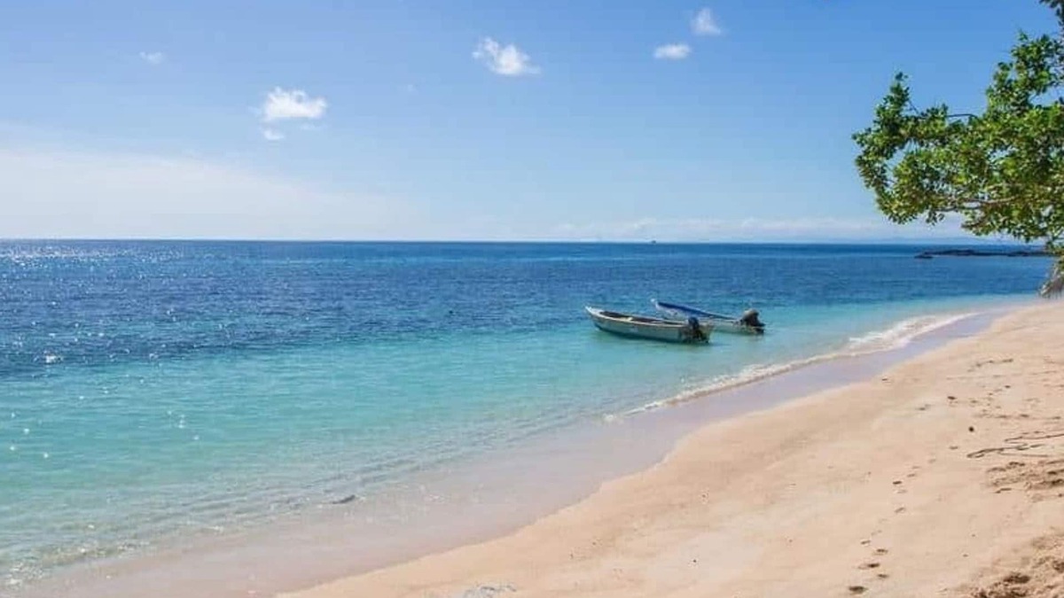 Kuata Island Hostel | Barefoot Kuata Island Resort Fiji