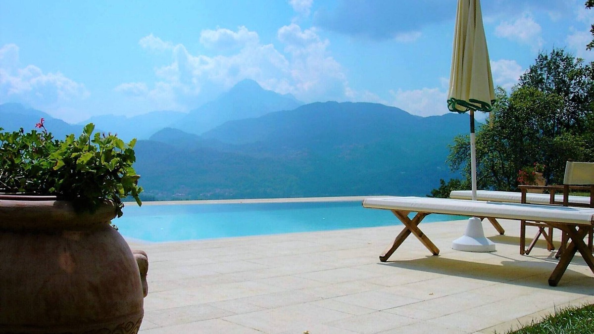Barga Villa | Barga, beautiful, with private pool and stunning views. Electric car charging.