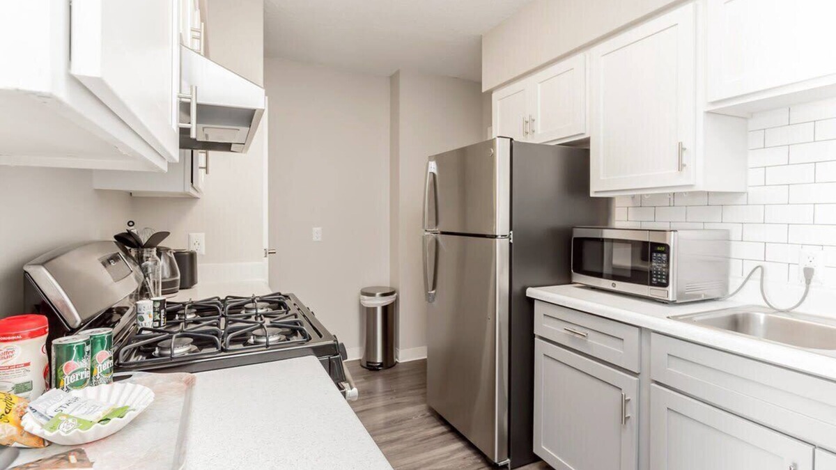 Downtown Memphis Apartment | Bargain Memphis apartment w/HDTV