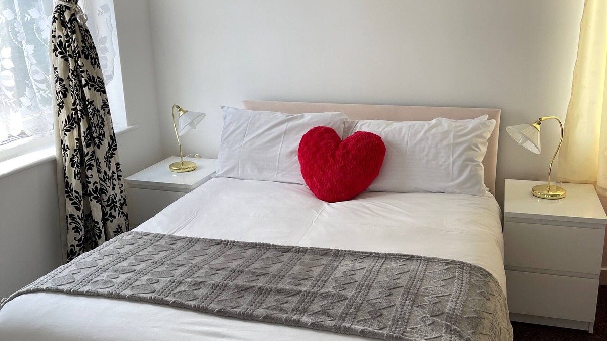 Thames House | 🌟 Barking/Dagenham/Contractors& Leisure(3-10 guests)