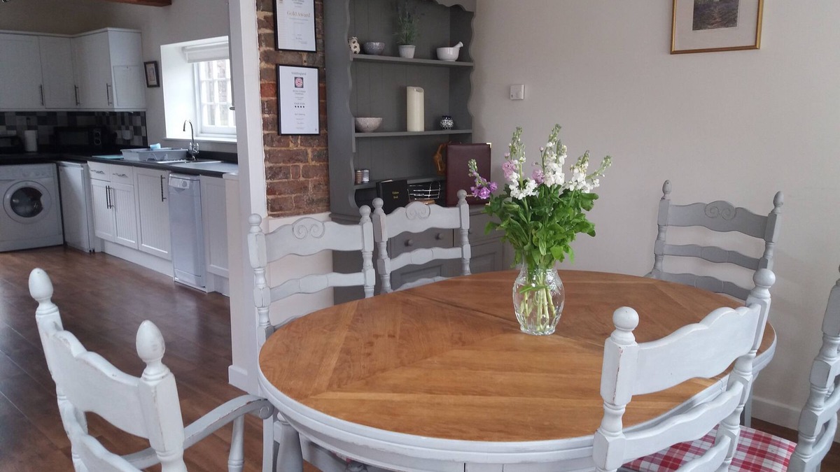 Upper Dicker Cottage | Barley cottage ,(granarycottages) in an old converted barn Chiddingly,lewes