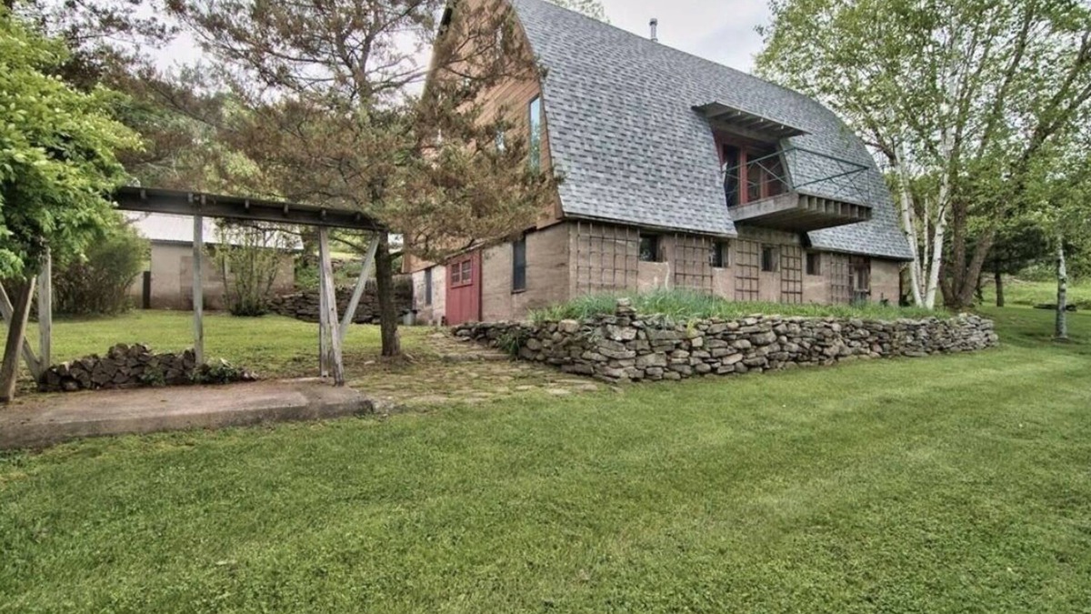 Honesdale House | Barn converted in the house