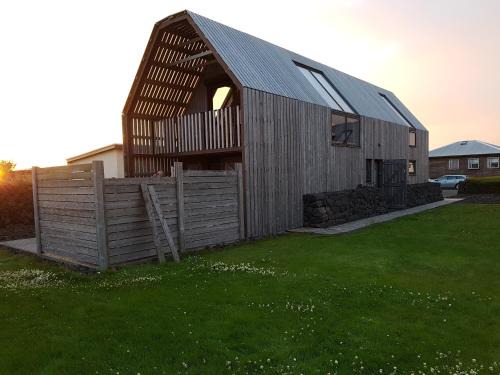 Stokkseyri Cabin | Barn house by the sea