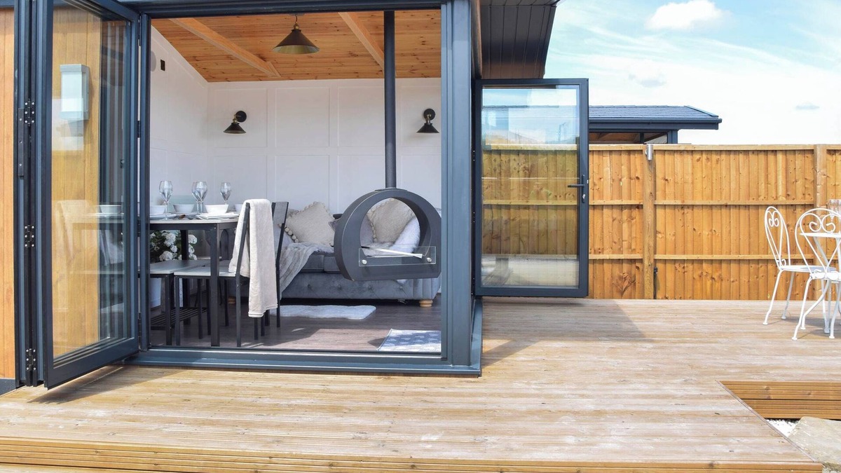 Skelmersdale Cottage | Barn Owl Lodge - UK49903