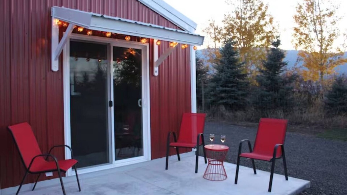 Wallowa County Apartment | Barn Studio with King Bed & No Extra Fees!