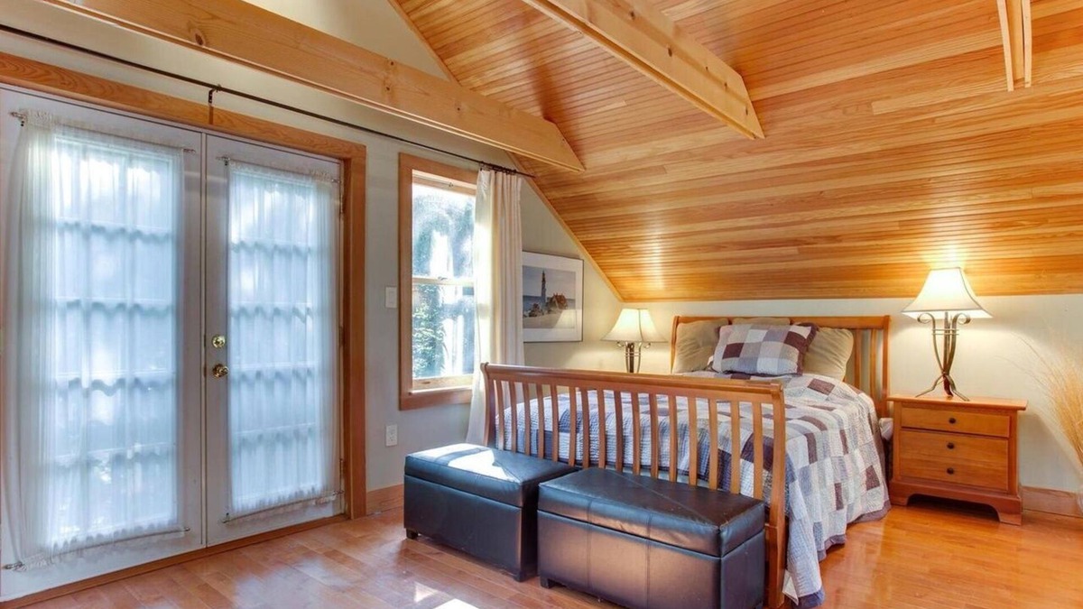 Catharpin House | Barn with 1000sqft PartySpace for rent@Gainesville