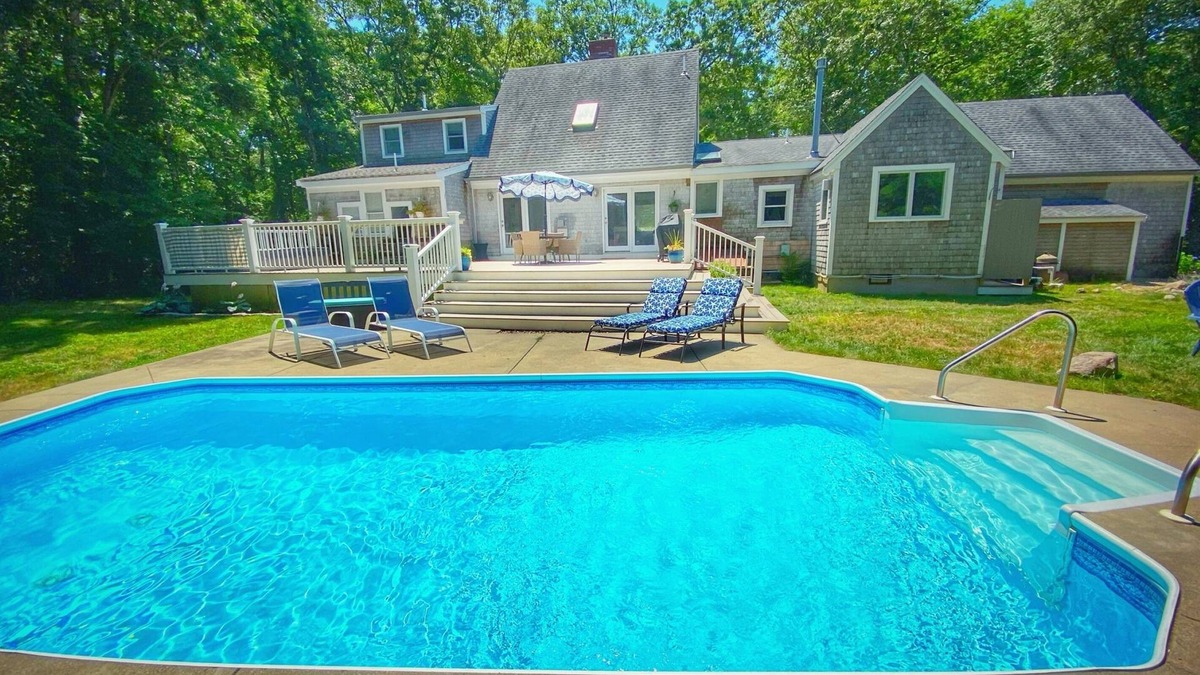 West Barnstable House | Barnstable Breeze with Seasonal Pool and Hot tub
