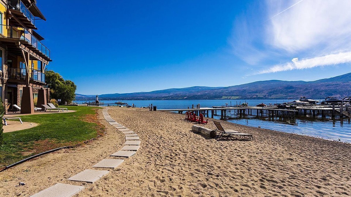 Westbank Condo | Barona Beach Resort Lakefront 3-bedroom condo