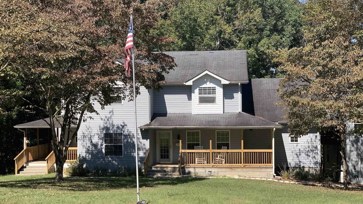 Fountain Run House | Barren River Lake House