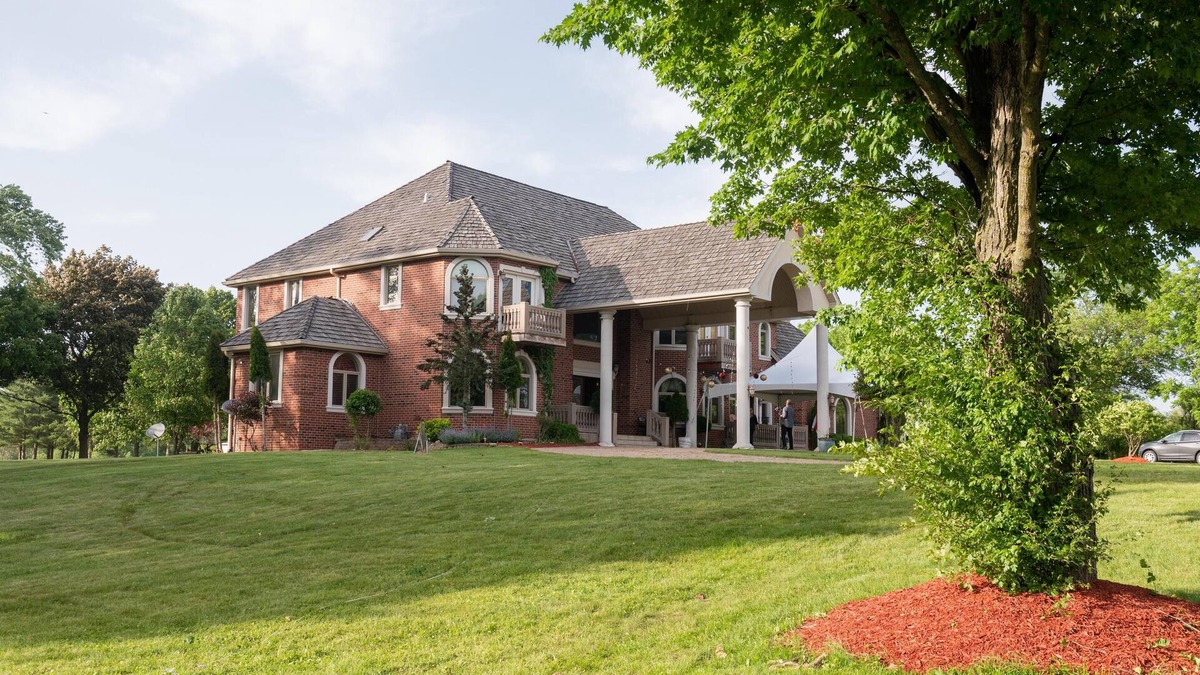 Barrington RV Rental | Barrington Meadows Wedding Venue & Farm: Where Dreams Come True