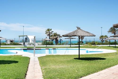 Chiclana de la Frontera Apartment | Barrosa Primera línea de playa