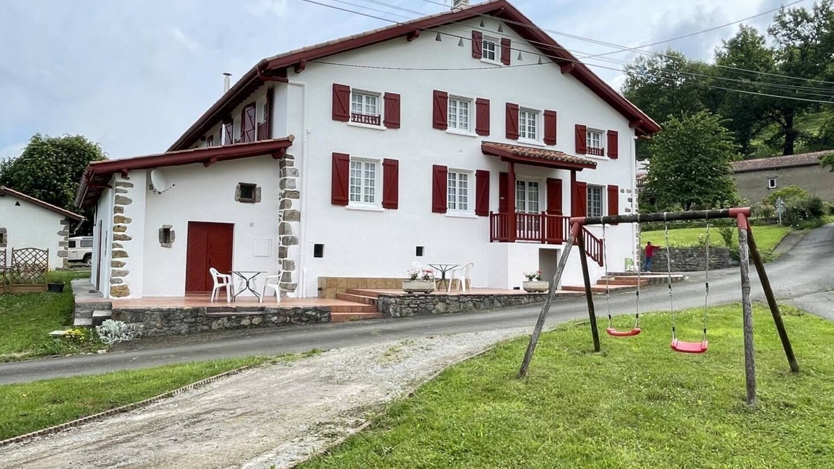 Uhart-Cize House | Barrukia - Uhart-cize