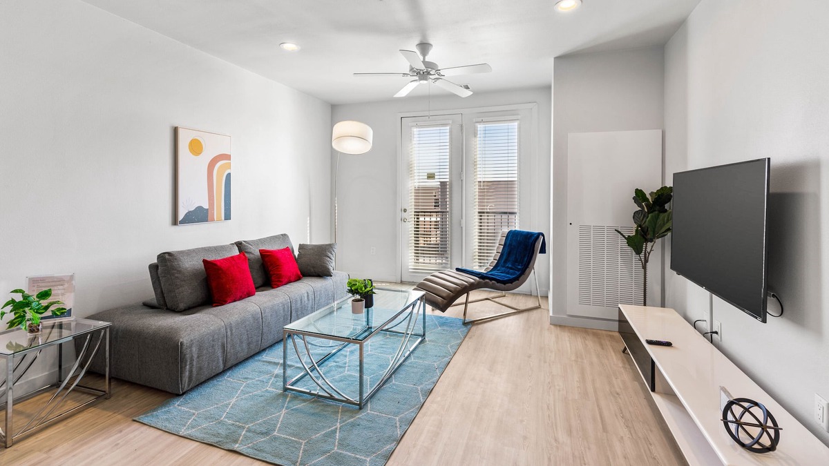 Midland Apartment | Barsala l Premier 2BD, Fast Wifi & Clubhouse