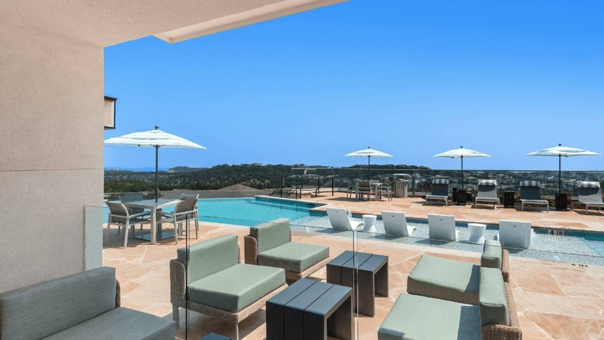 Austin Apartment | Barsala l Texas Hill Country 1BD: Resort Pool, Wine Fridge Retreat