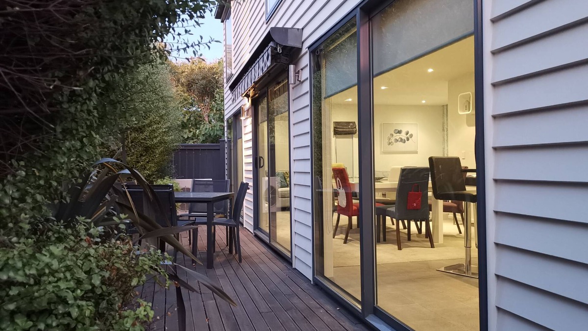 Riccarton House | Bartlett By The Park Front- last Minute Specials