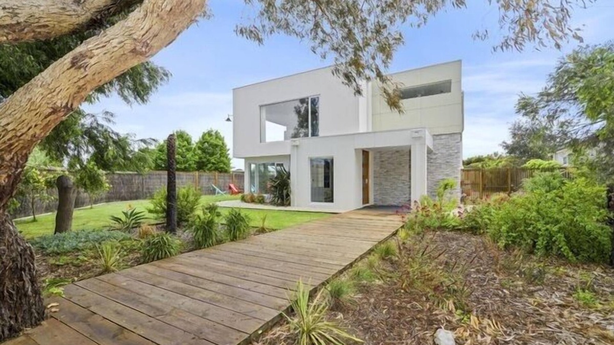 Barwon Heads House | Barwon Links - spacious living